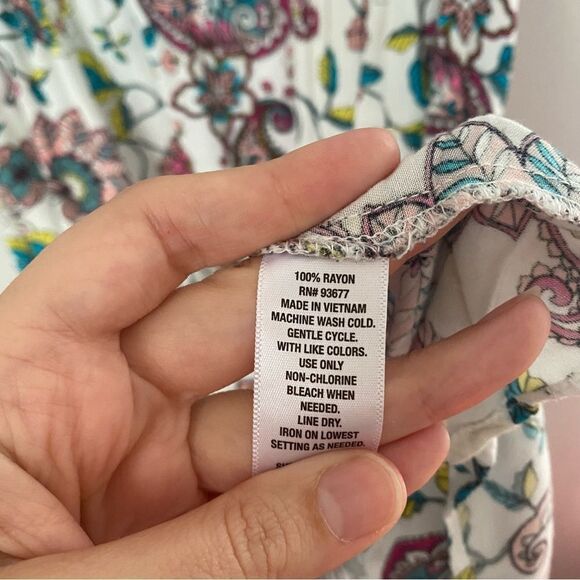 A.N.A. women’s Flutter Sleeve V Neck A Line Midi Floral Dress - Picture 3 of 4